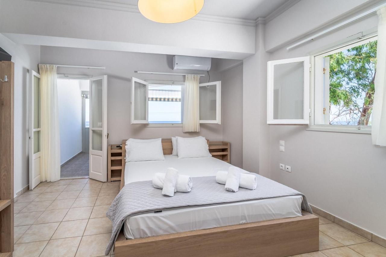 Monato Luxury Apartments อาโยส นิกีตัส ภายนอก รูปภาพ