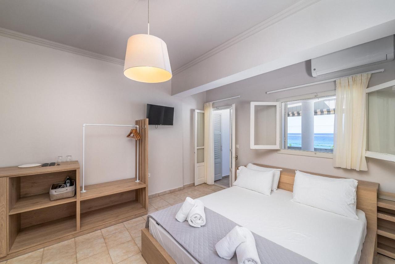 Monato Luxury Apartments อาโยส นิกีตัส ภายนอก รูปภาพ
